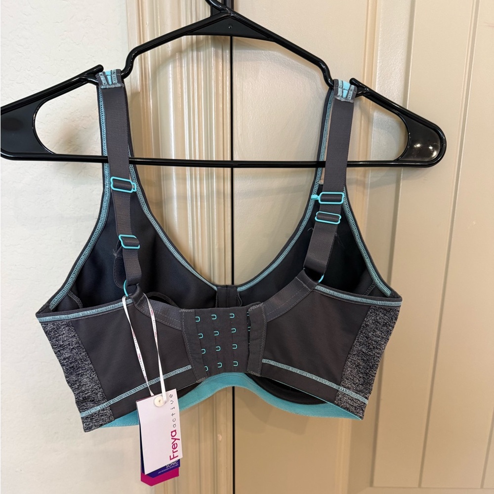 Freya Sonic Sport Underwire Spacer Bra size 30H - Picture 9 of 11